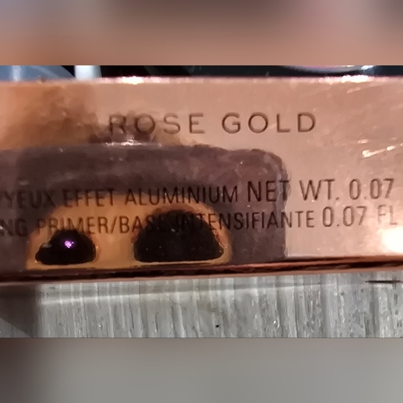 Revolution Makeup Flawless Foils Eye Shadow, Rose Gold - NEW - Picture 4 of 4